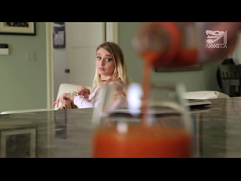 ❤️ Ragazza calda con grandi tette e figa stretta riceve il cazzo dal perdente, ma molto duro ❤ Pornoal it.pinkporno.ru ❌